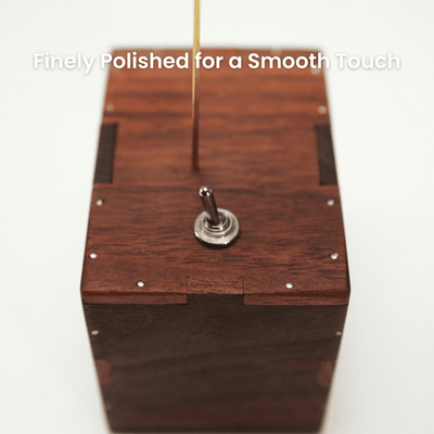 Cisne autómata MarinerPoet™ hecho a mano de nogal