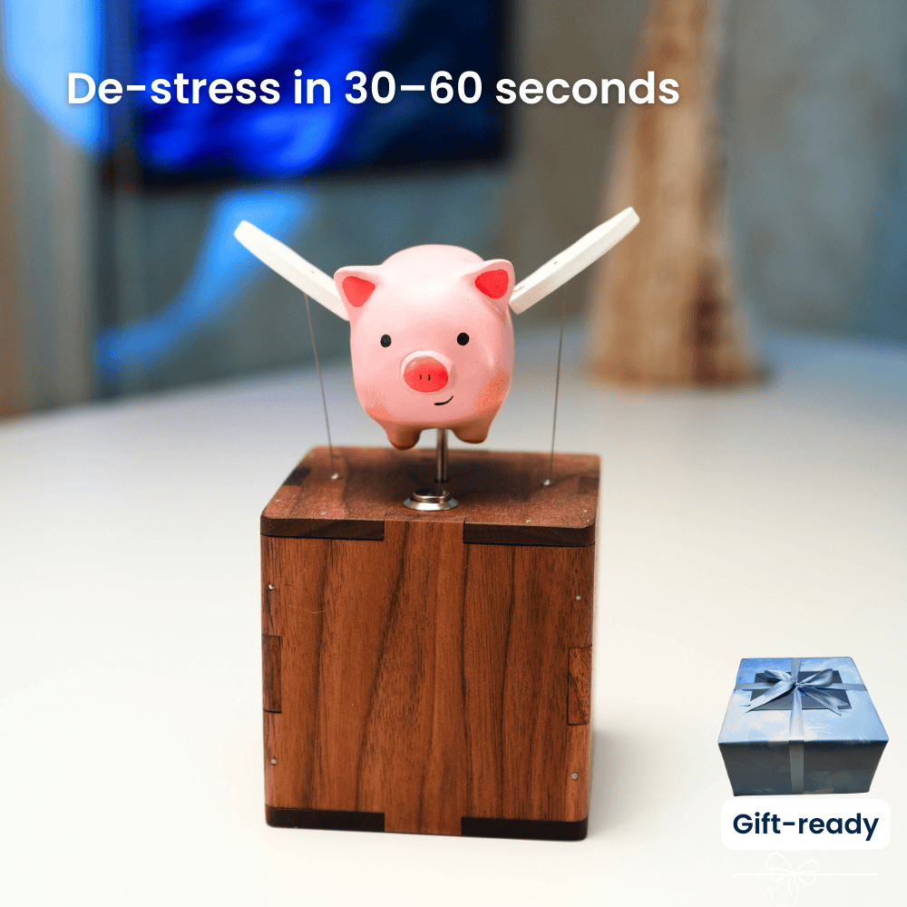 MarinerPoet™ Handgefertigter hölzerner Engel-Schwein-Automat